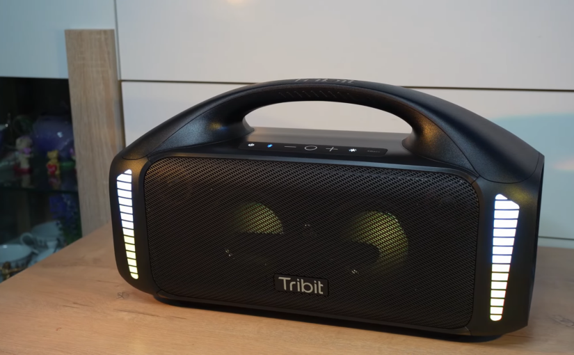 Обзор Tribit StormBox Blast: мощная Bluetooth-колонка с неожиданным звуком
